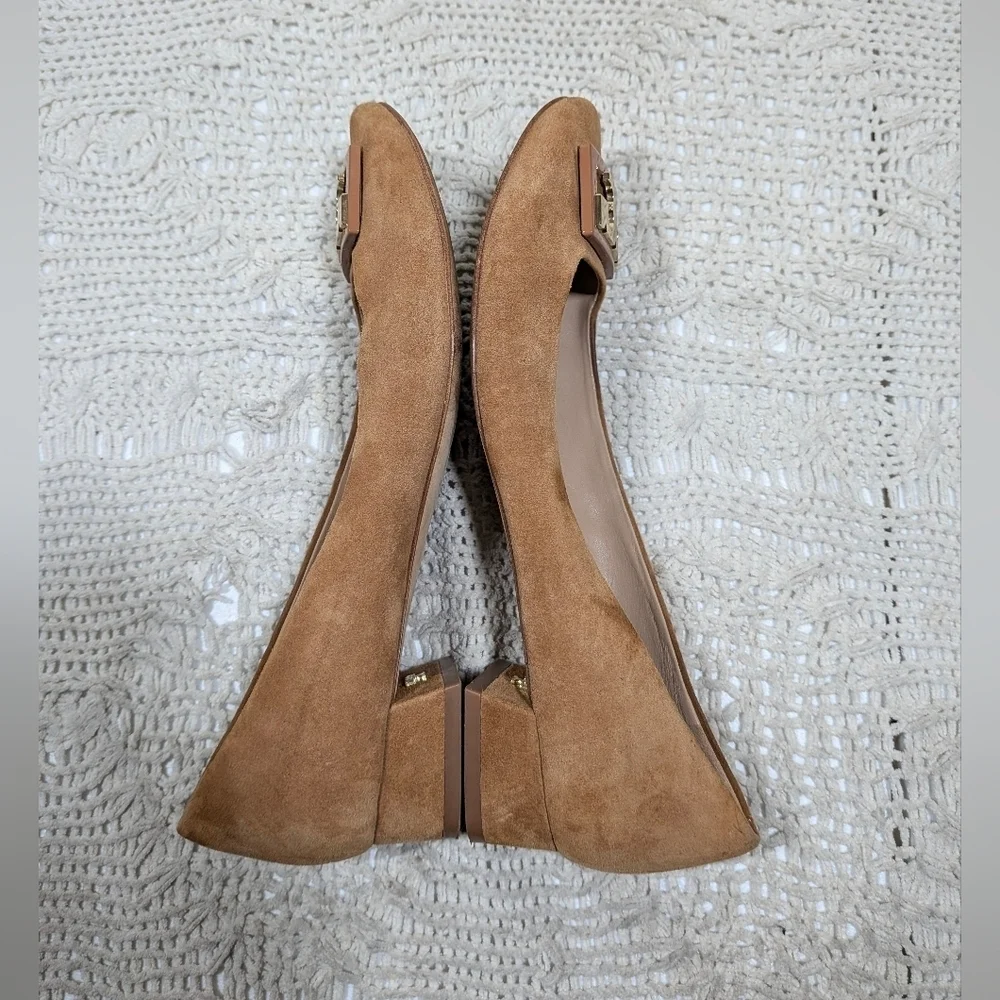 Tory Burch GIGI  Tan Suede Women's Low Heel Pumps Size 8